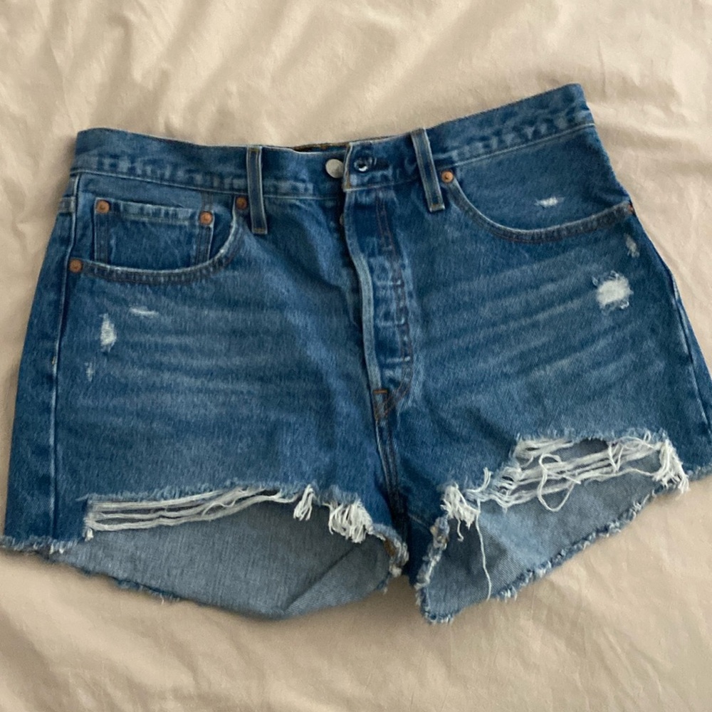 Levi 501 High Rise Denim Shorts size 32